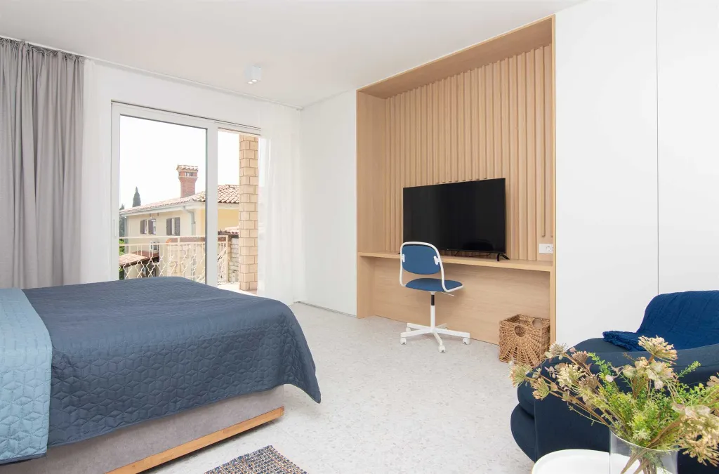 Portorož 2-Bedroom Apartment with Terrace