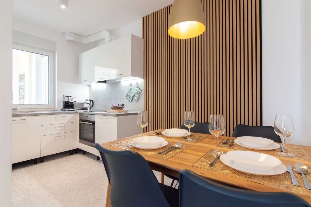 Portorož 2-Bedroom Apartment with Terrace