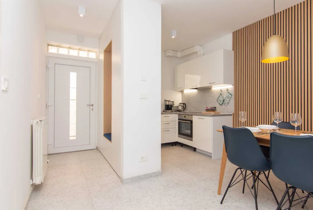 Portorož 2-Bedroom Apartment with Terrace