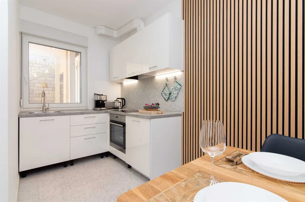 Portorož 2-Bedroom Apartment with Terrace