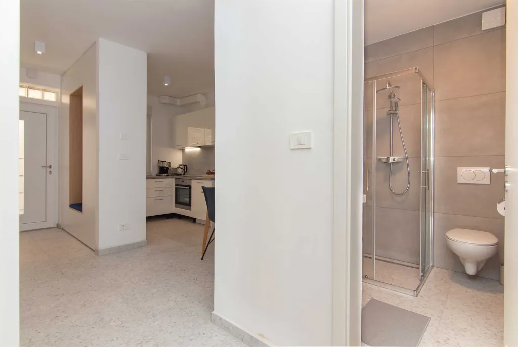 Portorož 2-Bedroom Apartment with Terrace