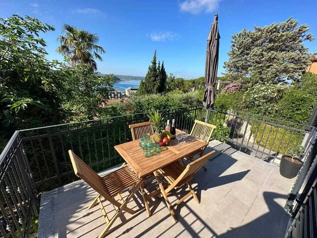 2-Bedroom Apartment in Portorož for Up to 4