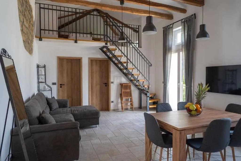 2-Bedroom Apartment in Portorož for Up to 4