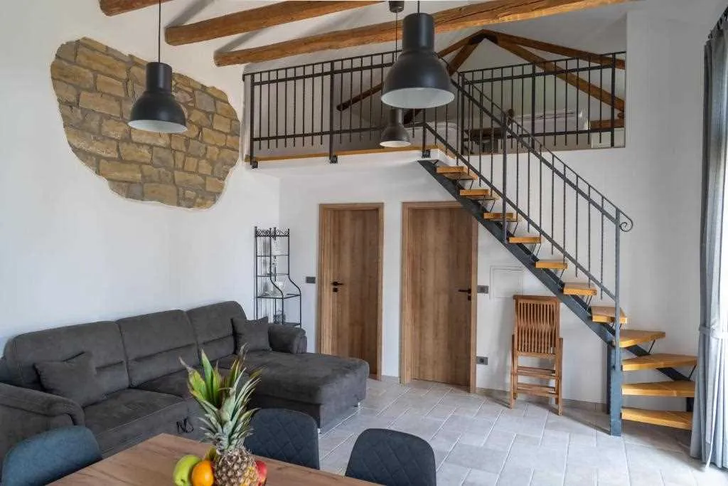 2-Bedroom Apartment in Portorož for Up to 4