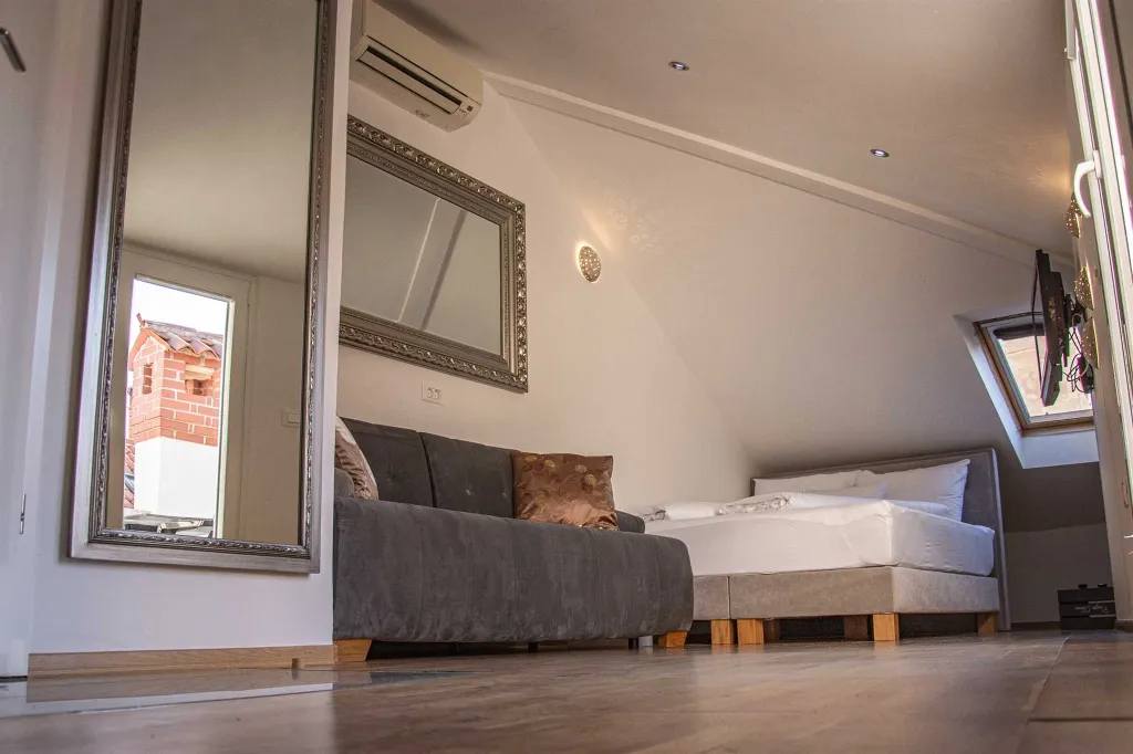 Room in Piran Old Town for 2 Guests