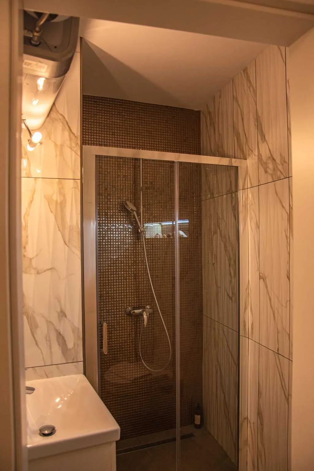 Air-Conditioned Double Room in Piran (Breakfast Included)