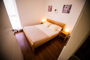 Podstrana 2-Bedroom Apartment for Up to 5 Guests