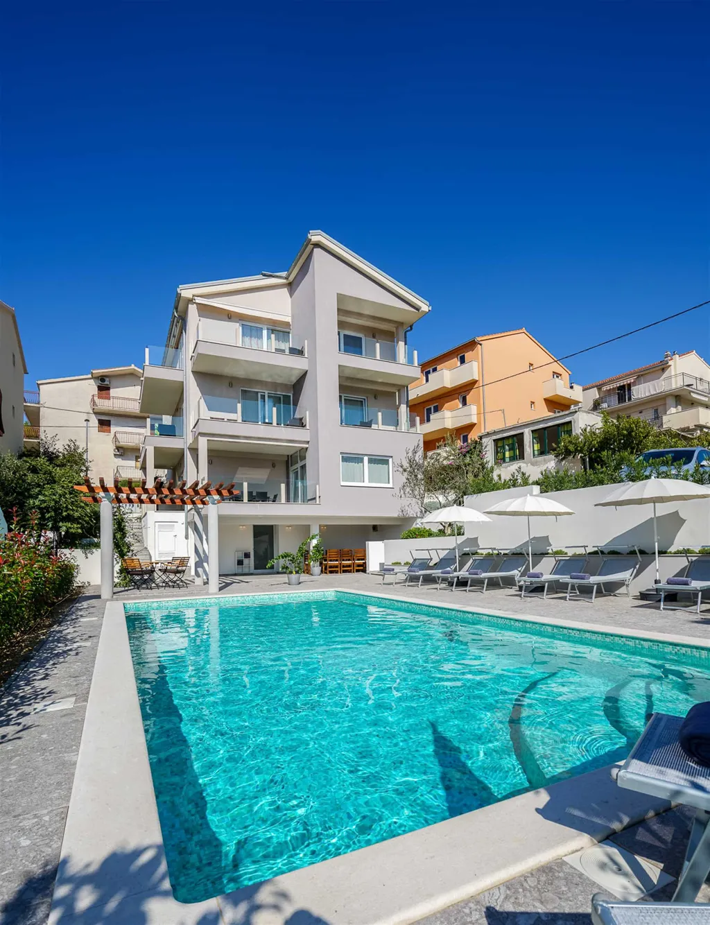 Two-Bedroom Apartment in Podstrana with Terrace