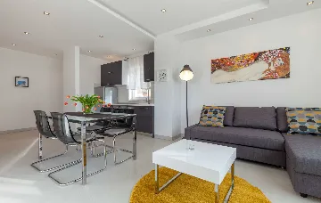 Two-Bedroom Apartment in Podstrana with Terrace