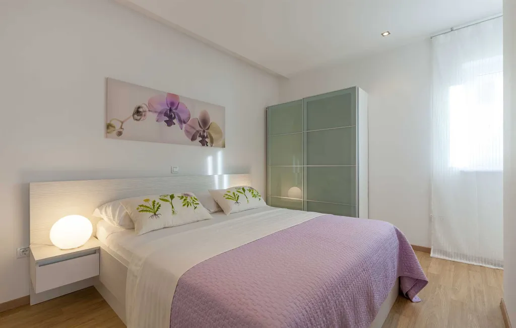 Two-Bedroom Apartment in Podstrana with Terrace