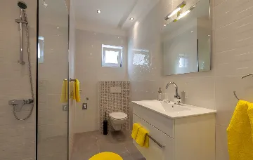 Two-Bedroom Apartment in Podstrana with Terrace