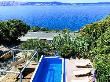 Loft with Sea Views and Pool in Novi Vinodolski