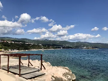 Loft with Sea Views and Pool in Novi Vinodolski