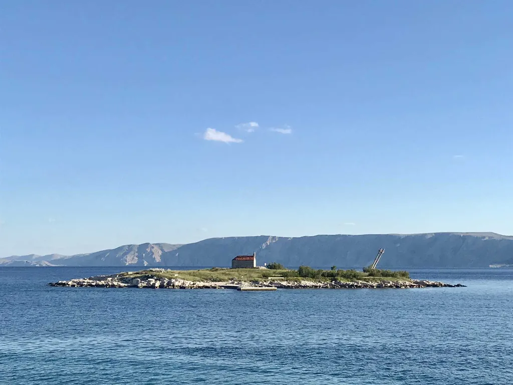 Novi Vinodolski Apartment with Pool & Beach Access