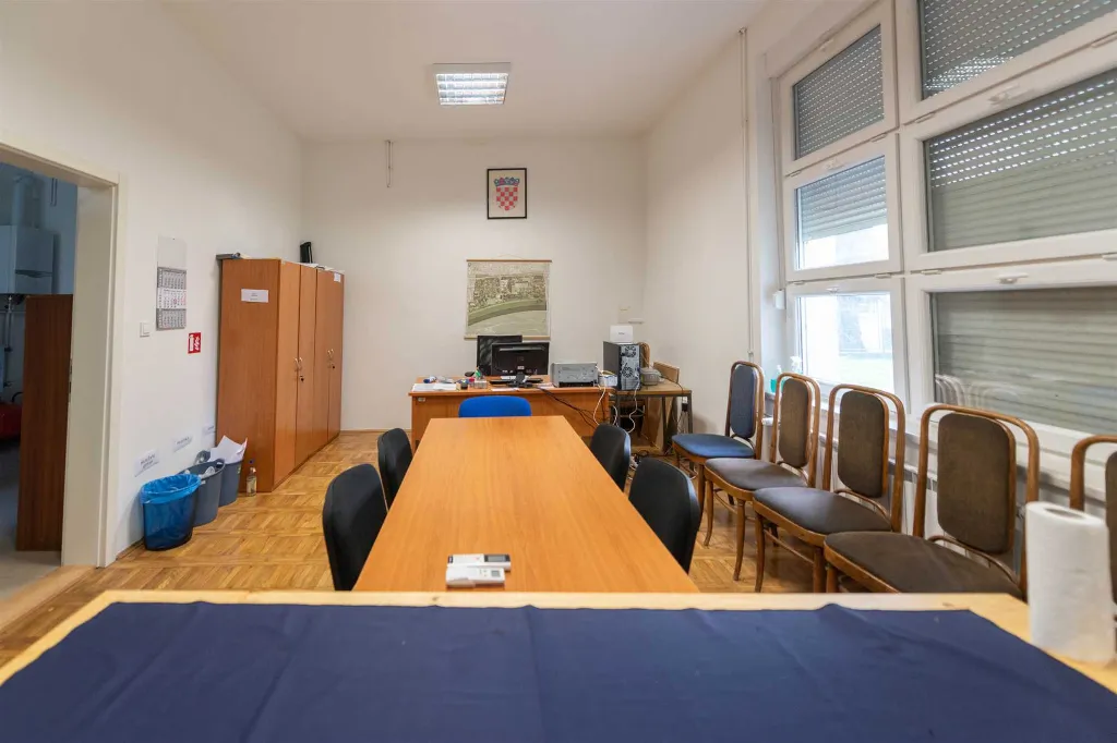 Cvjetno naselje - Pozornica