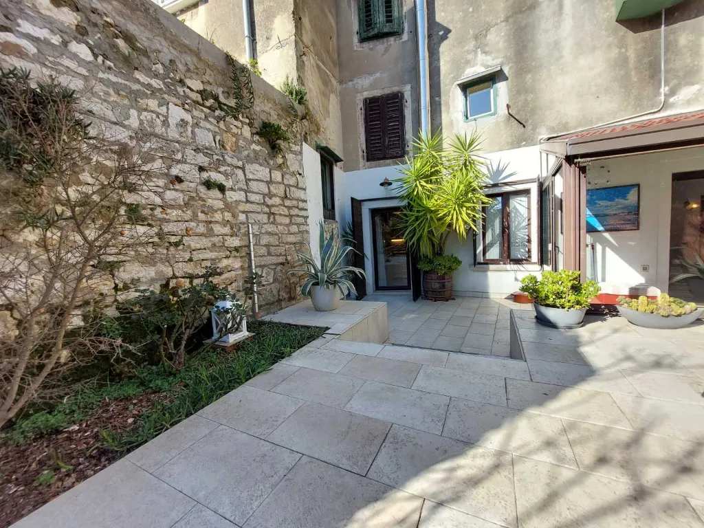 2-Bedroom Apartment for 4 in Rovinj