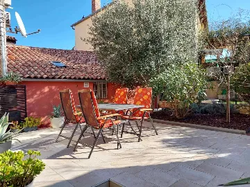 2-Bedroom Apartment for 4 in Rovinj