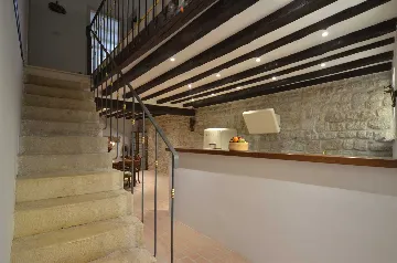 Rovinj Villa with 5 Bedrooms for 12 Guests