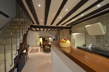 Rovinj Villa with 5 Bedrooms for 12 Guests