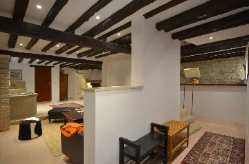 Rovinj Villa with 5 Bedrooms for 12 Guests