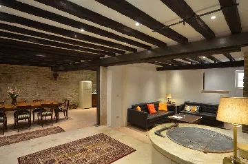 Rovinj Villa with 5 Bedrooms for 12 Guests