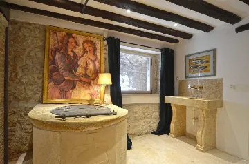 Rovinj Villa with 5 Bedrooms for 12 Guests