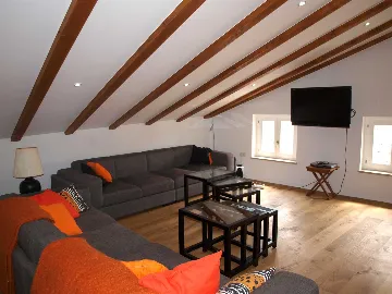 Rovinj Villa with 5 Bedrooms for 12 Guests