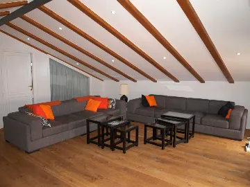 Rovinj Villa with 5 Bedrooms for 12 Guests