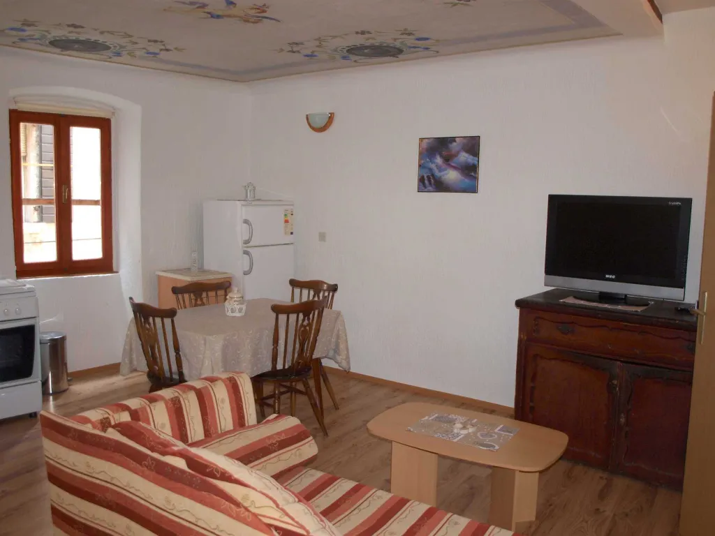 Two-Bedroom Apartment on Edge of Rovinj Old Town