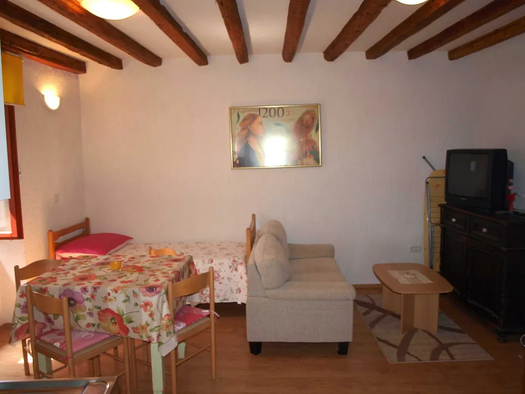 1-Bedroom Apartment in Rovinj for up to 3