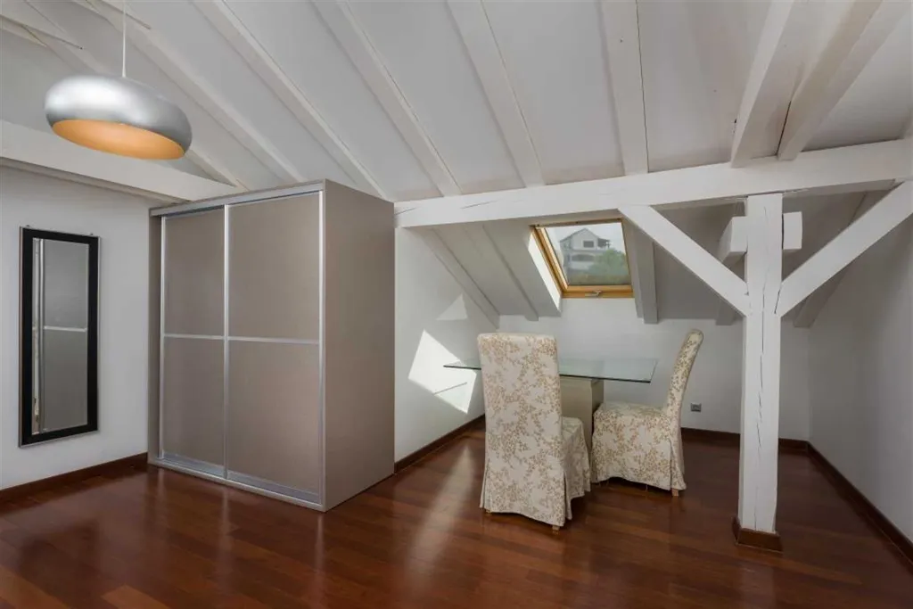 Air-Conditioned 3-Bedroom Apartment in Milna