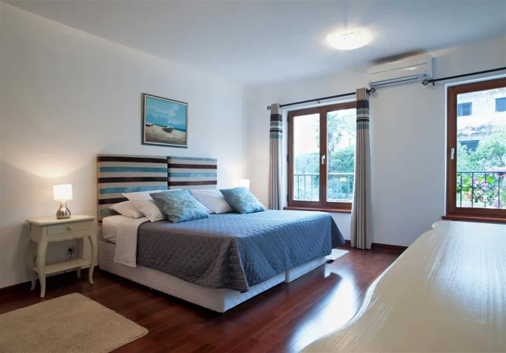Air-Conditioned 3-Bedroom Apartment in Milna
