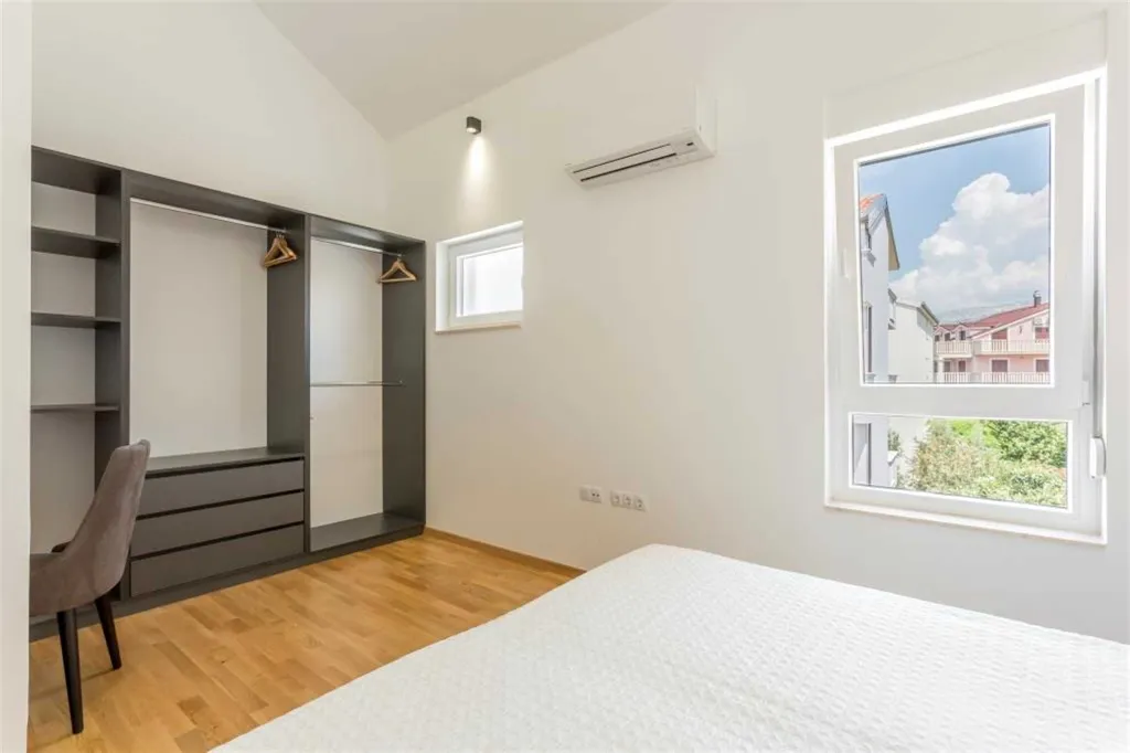 3-Bedroom Apartment in Podstrana with Sea View