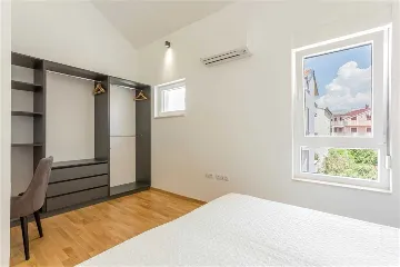 3-Bedroom Apartment in Podstrana with Sea View