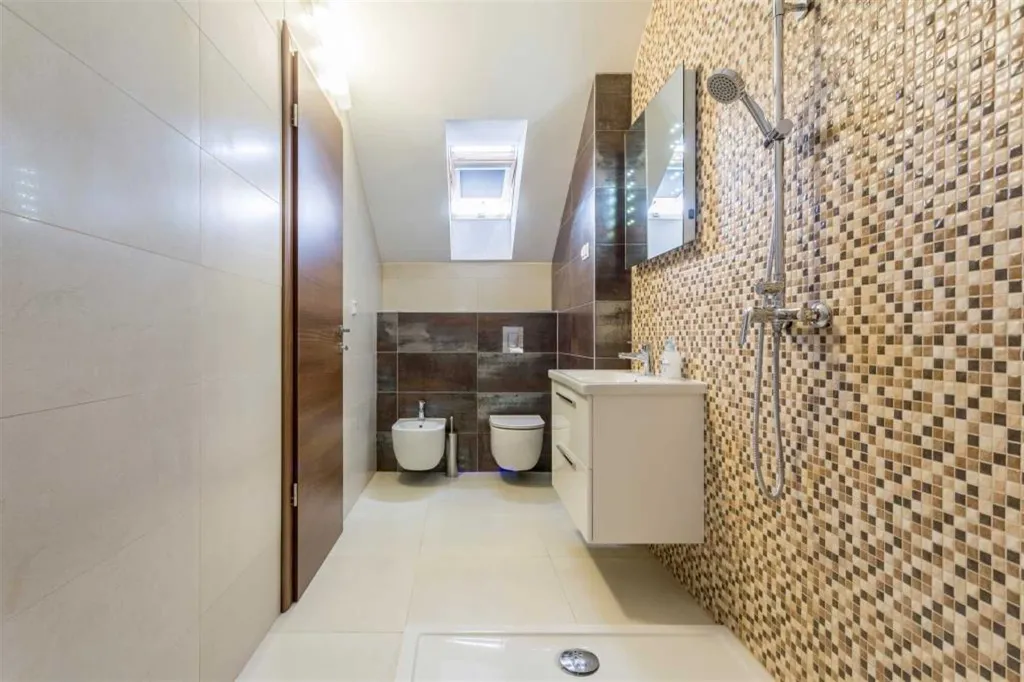 3-Bedroom Apartment in Podstrana with Sea View