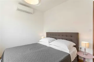 3-Bedroom Apartment in Podstrana with Sea View