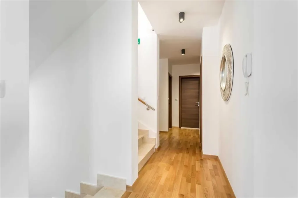 3-Bedroom Apartment in Podstrana with Sea View