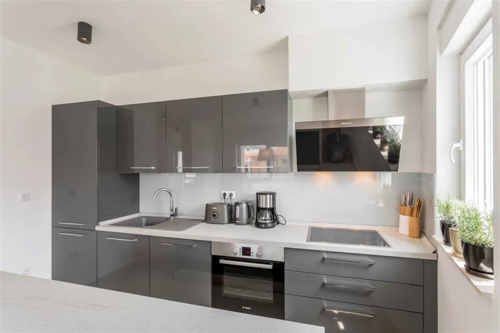 3-Bedroom Apartment in Podstrana with Sea View