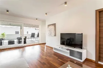 Podstrana 6-Bedroom Apartment with Sea-View Terrace