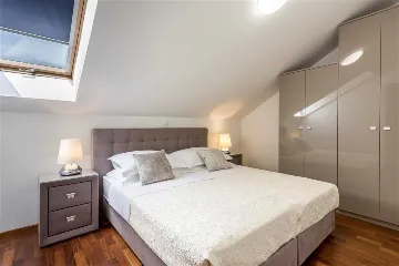 Podstrana 6-Bedroom Apartment with Sea-View Terrace