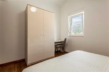 Podstrana 6-Bedroom Apartment with Sea-View Terrace