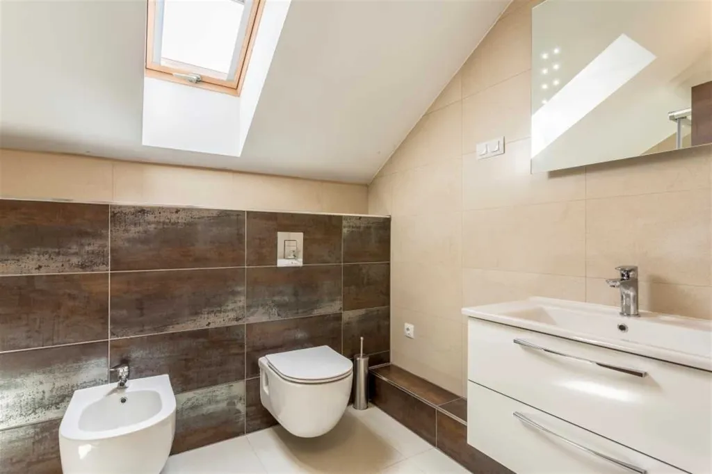 Podstrana 6-Bedroom Apartment with Sea-View Terrace