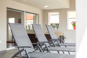 Podstrana 6-Bedroom Apartment with Sea-View Terrace