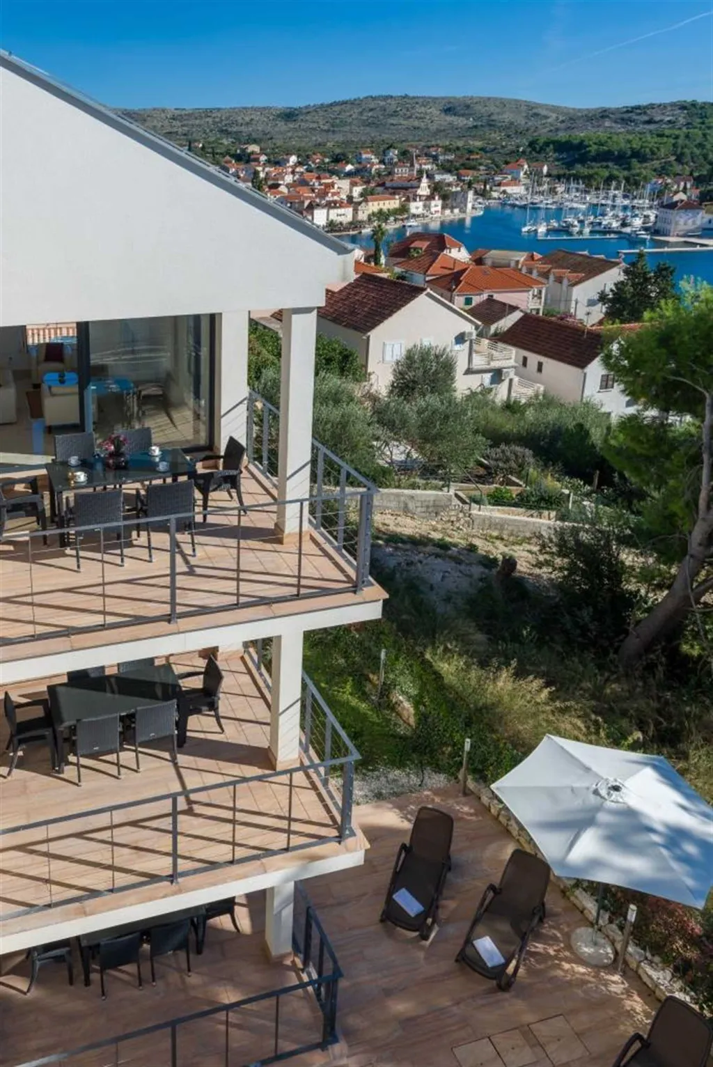 Air-Conditioned 2-Bedroom Apartment in Milna