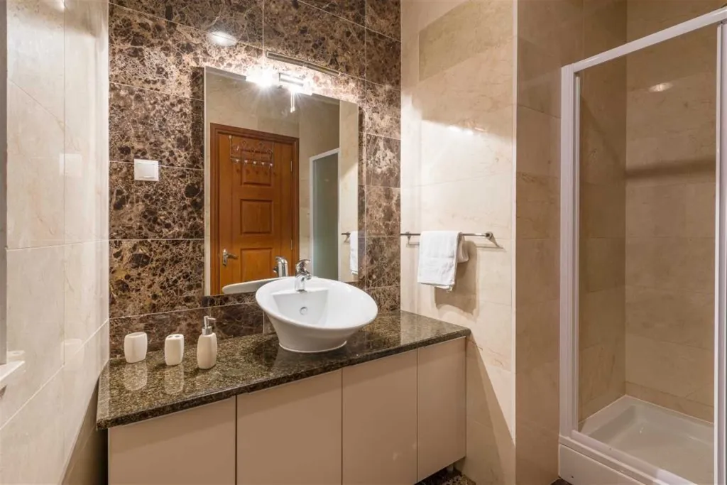 Air-Conditioned 2-Bedroom Apartment in Milna
