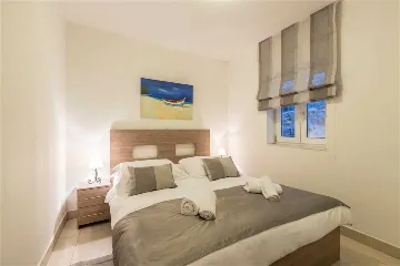 2-Bedroom Apartment in Split with Shared Terrace