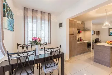 2-Bedroom Apartment in Split with Shared Terrace