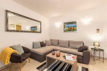 2-Bedroom Apartment in Split with Shared Terrace