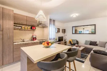 2-Bedroom Apartment in Split with Shared Terrace