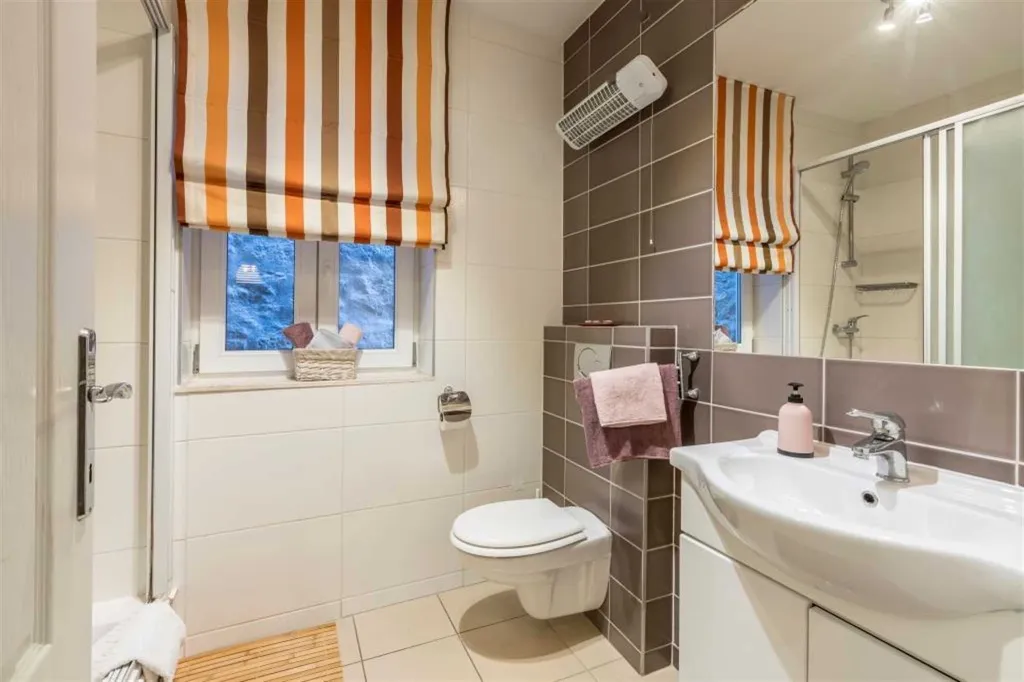 2-Bedroom Apartment in Split with Shared Terrace